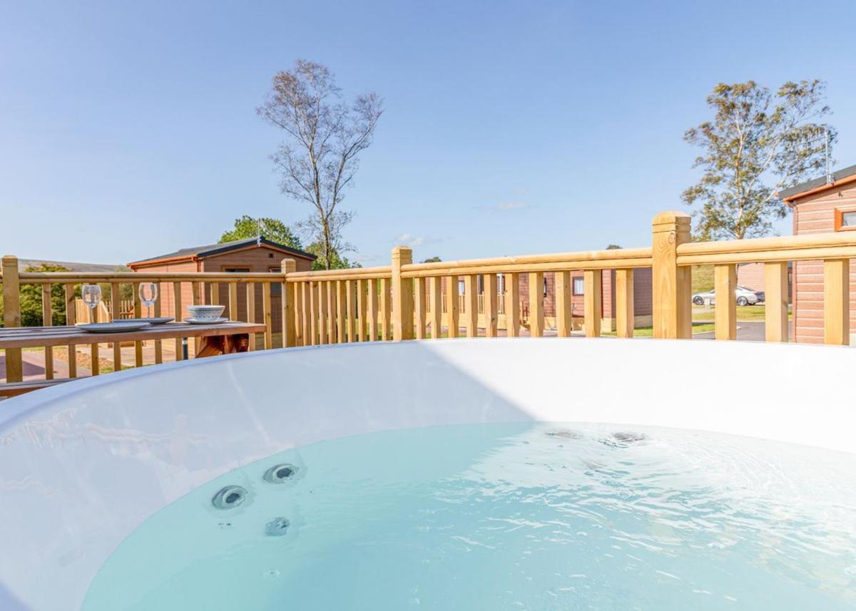 Great Harlow Views Newby  Экстерьер фото